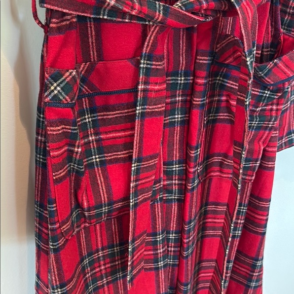Pendleton Red and Green Cape with Notched Lapel - Picture 3 of 5